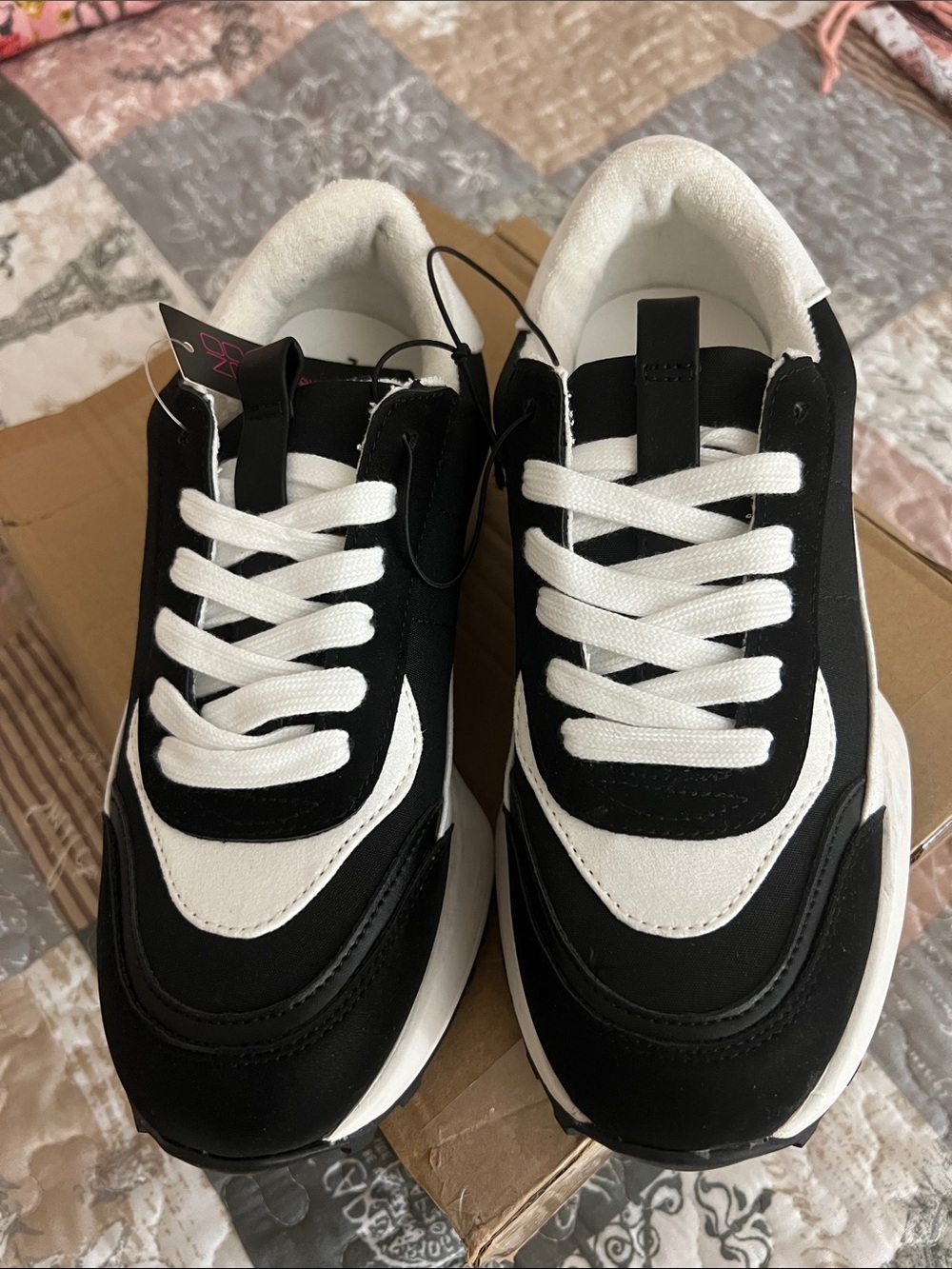 No Boundaries Black and White Platform Sneakers - Picture 2 of 9